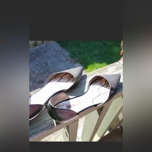 Sam & Libby D’Orsay slip ons in Black